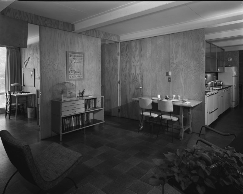 Ludwig Mies van der Rohe, McCormick House, looking towards the kitchen, 1950s, Hedrich Blessing Archive, Chicago Historical Society